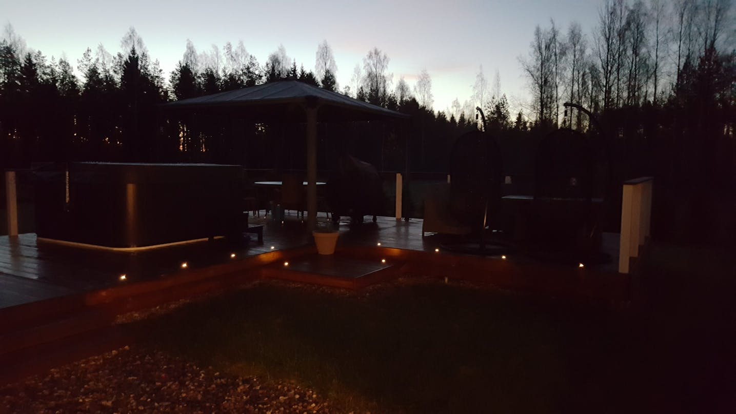 Udvidelse af terrasse med overdækning Udvidelse af terrasse med overdækning